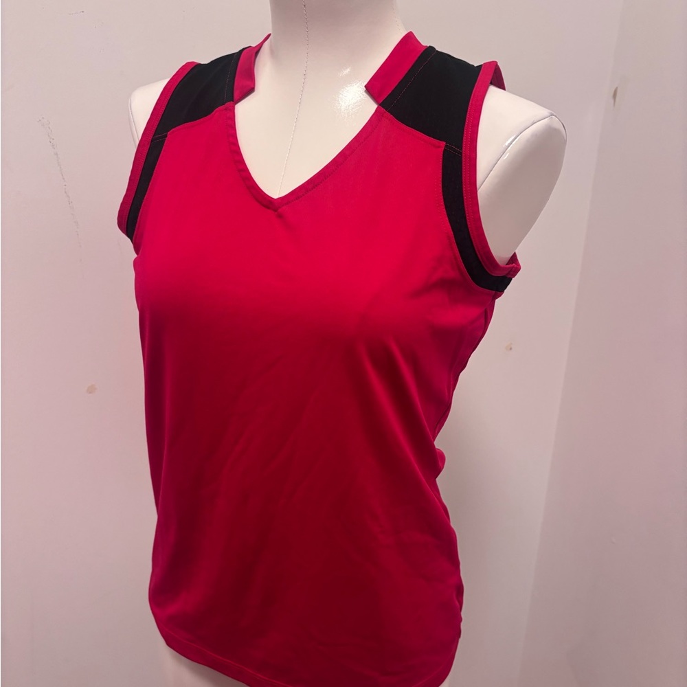 Tail Red Fitted Sleeveless Tank Top